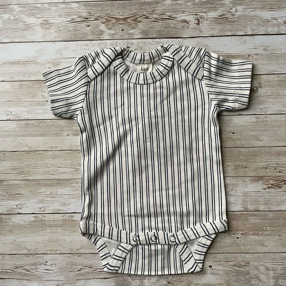 Kate Quinn Bodysuit Bundle - Picture 3 of 5